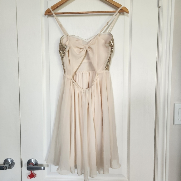 Parisian Gold Dress with Sequins Size XS - Picture 4 of 7